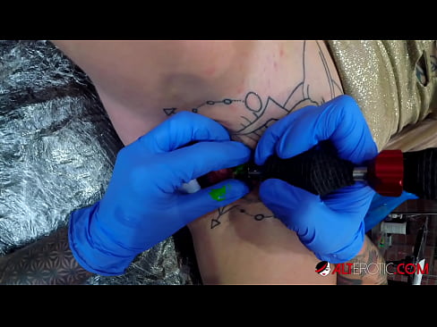 ❤️ Si Sully Savage adunay tattoo sa iyang clitoris ️ Just porn sa amon ☑